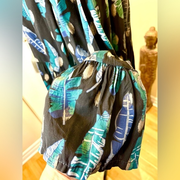 Italian linen black gold glitter leaf pattern tiered dress w/motherpearl buttons - Picture 6 of 13